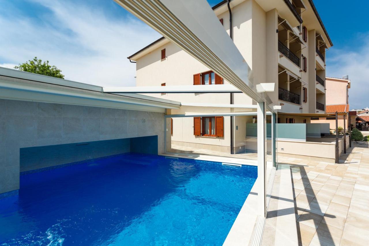Apartmani Sidro Malinska Buitenkant foto