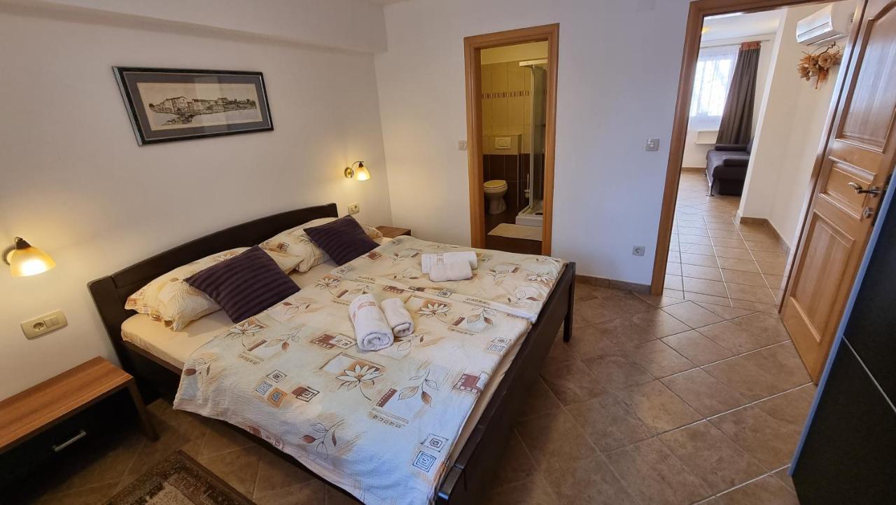 Apartmani Sidro Malinska Buitenkant foto