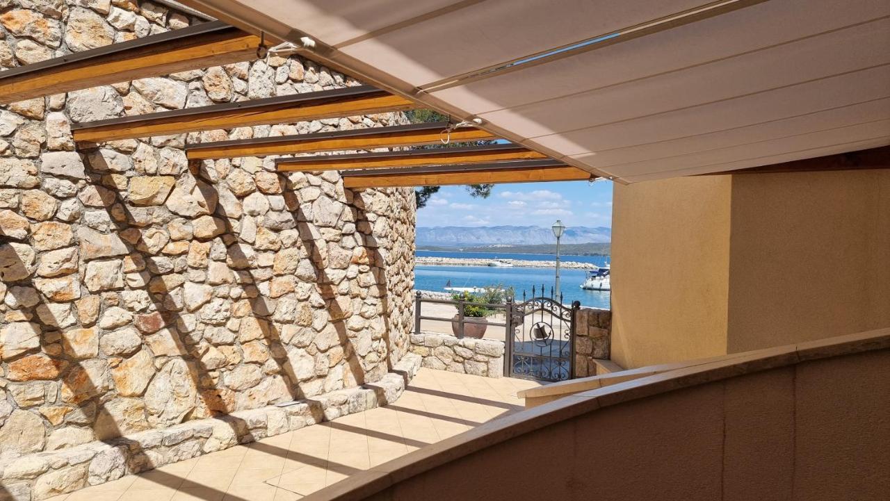 Apartmani Sidro Malinska Buitenkant foto